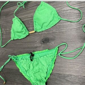 VIX GREEN BIKINI WITH GOLD ATTACHMENTS